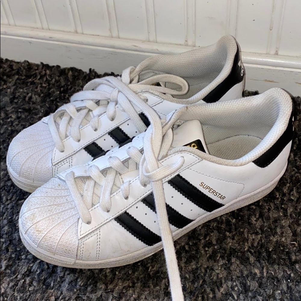 Adidas Superstar Sneakers